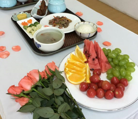 月子餐